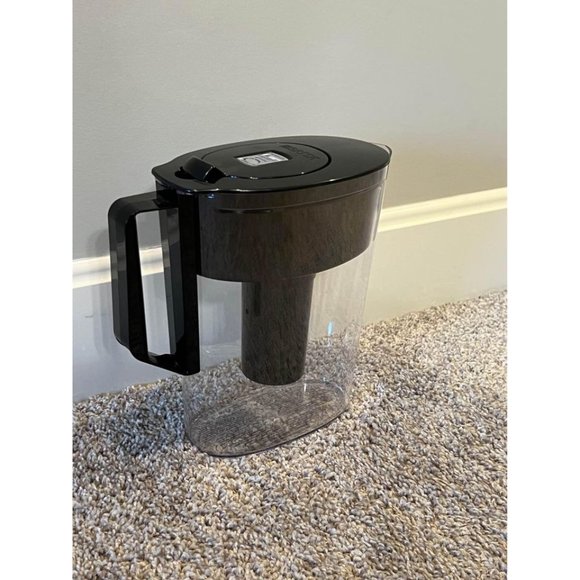 Britta Water Pitcher - Picture 2 of 5